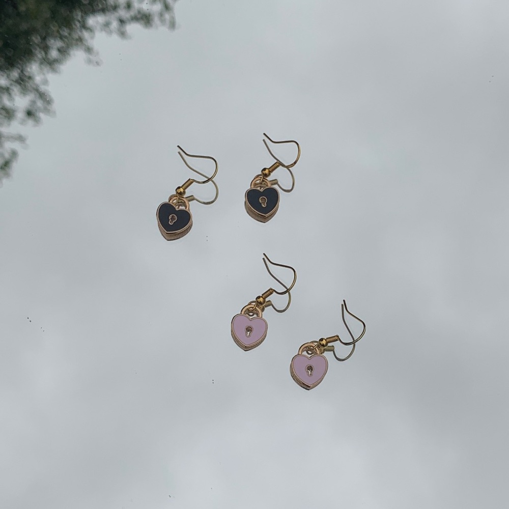 lock earrings!